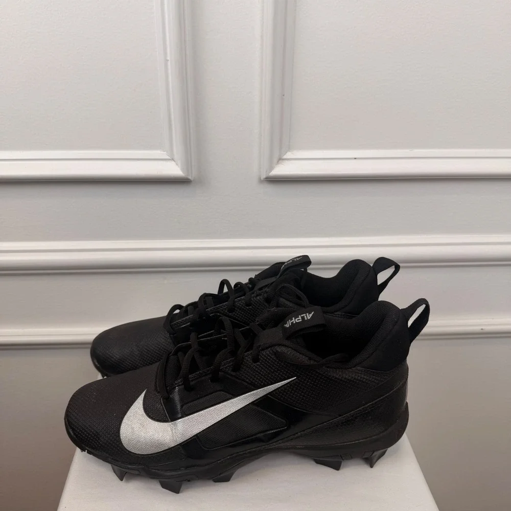 Nike alpha menace